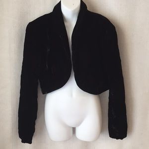 Victor Costa Boutique black velvet cropped jacket